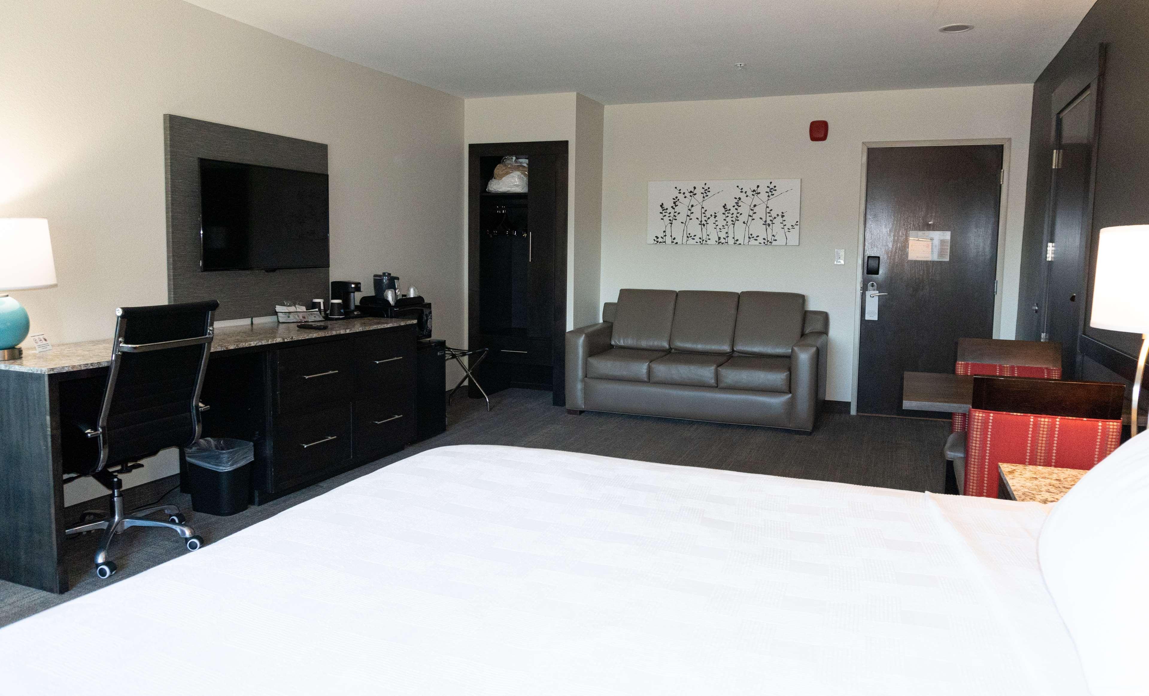 Magnolia Pointe; Bw Signature Collection Hotel Fruitville