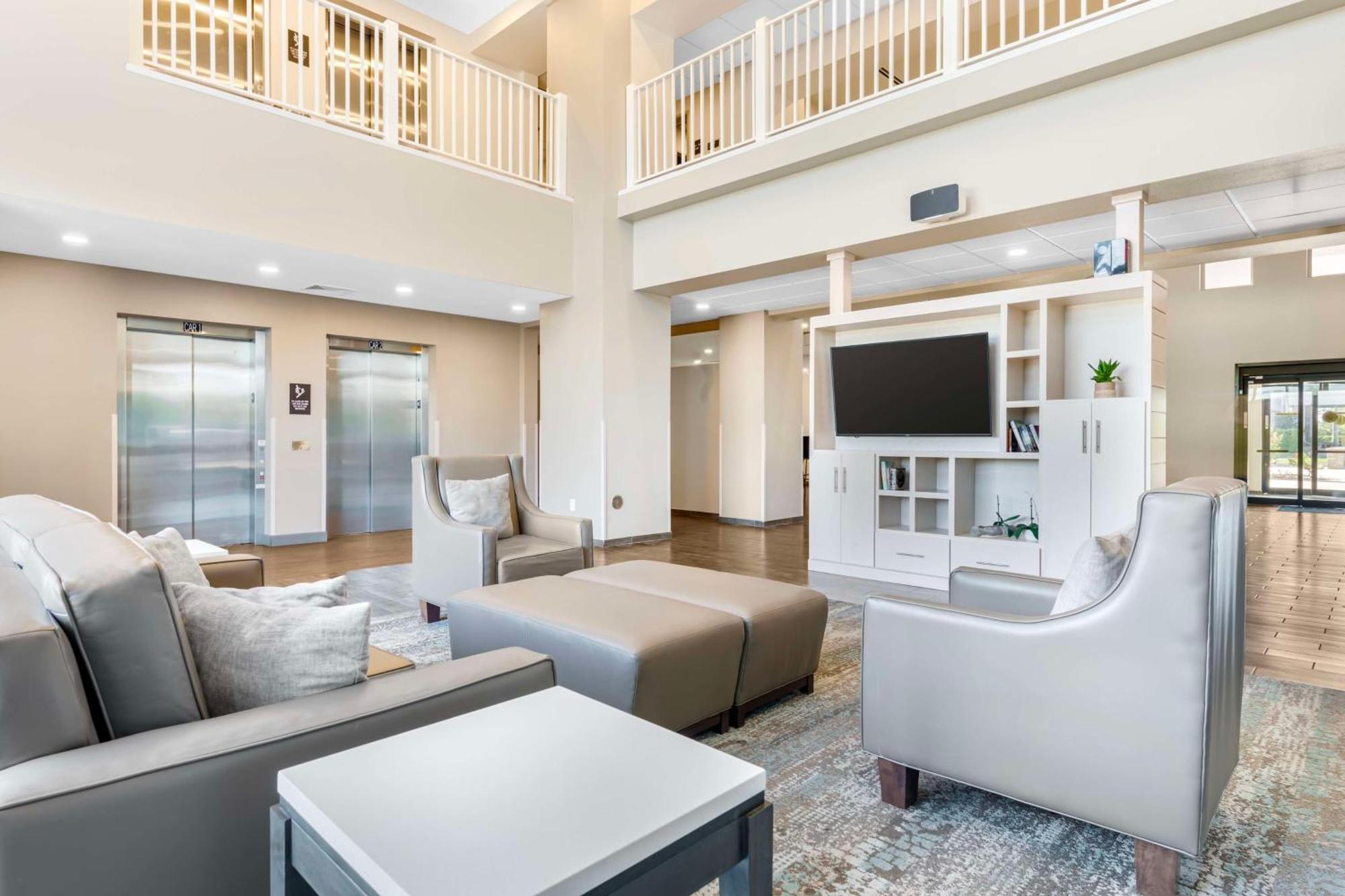 Hotel Magnolia Pointe; Bw Signature Collection Fruitville