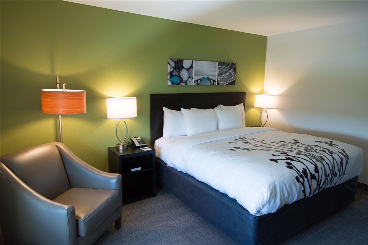 Magnolia Pointe; Bw Signature Collection Fruitville