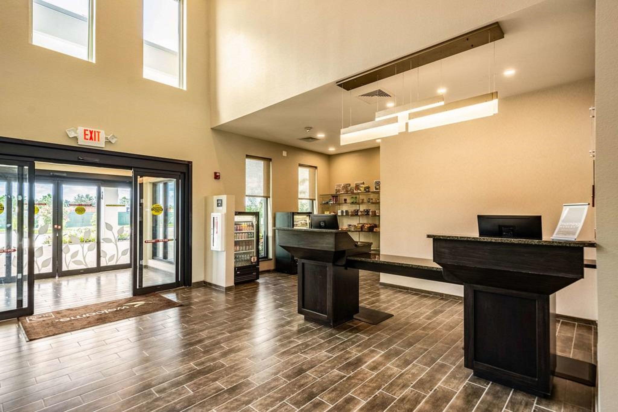 Hotel Magnolia Pointe; Bw Signature Collection Fruitville